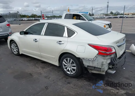2015 Nissan Altima 2.5 S из США, поврежденный, VIN 1N4AL3AP9FN316314